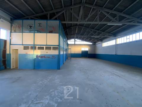 Lote Industrial  Arrendamento em Cacém e São Marcos,Sintra