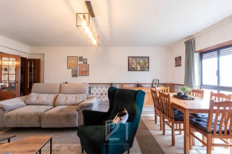 Apartamento T3+1 Venda em Algueirão-Mem Martins,Sintra