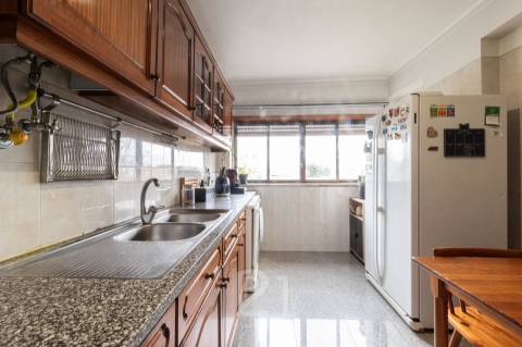 Apartamento T3+1 Venda em Algueirão-Mem Martins,Sintra