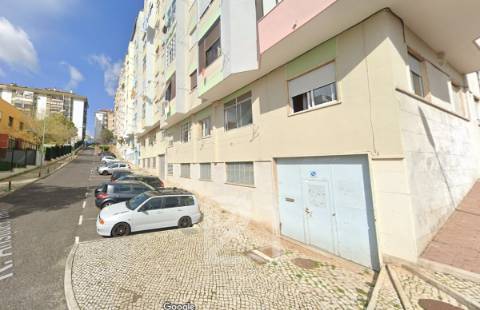 Armazém  Venda em Falagueira-Venda Nova,Amadora