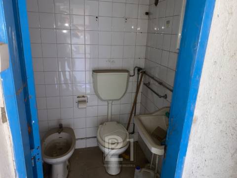 Armazém  Venda em Mina de Água,Amadora