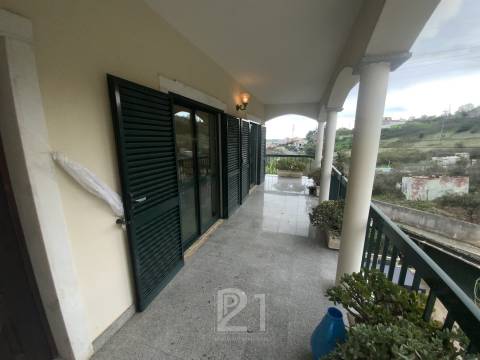 Moradia T5 Arrendamento em Cacém e São Marcos,Sintra