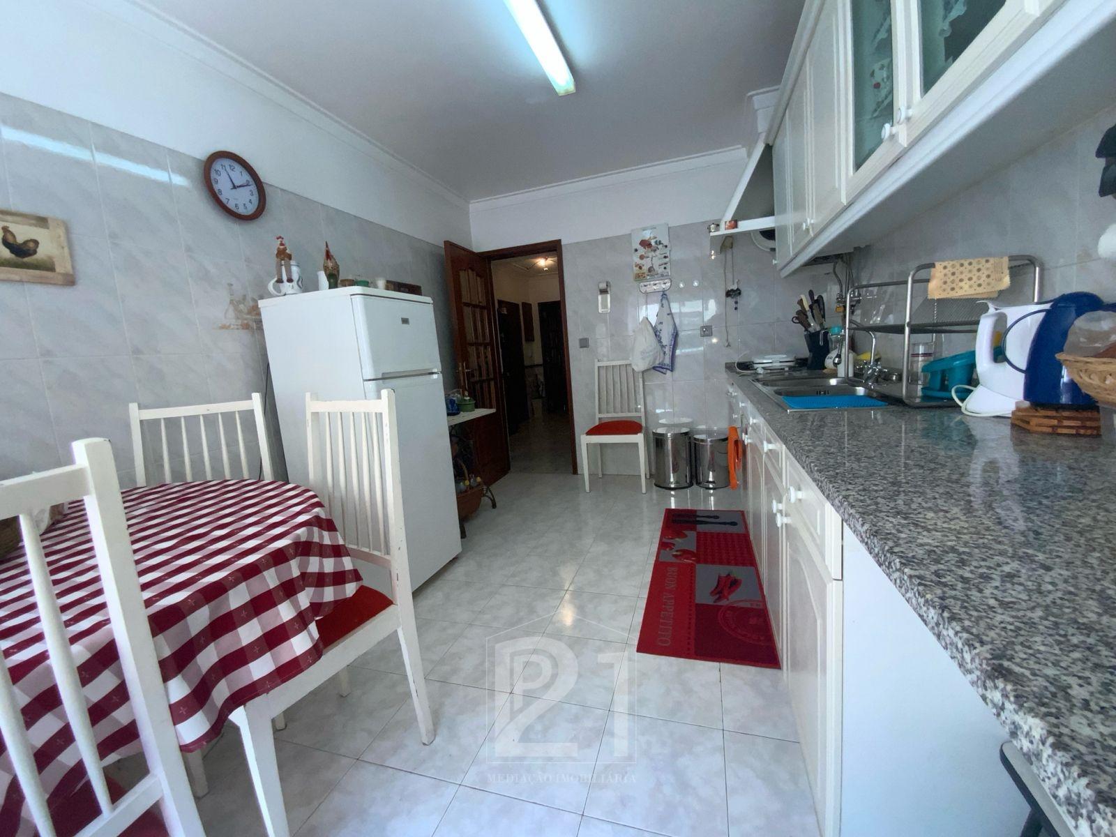 Apartamento T0+1 Venda em Massamá e Monte Abraão,Sintra
