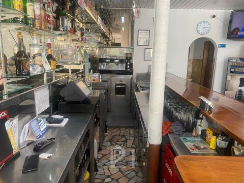 Loja  Trespasse em Queluz e Belas,Sintra