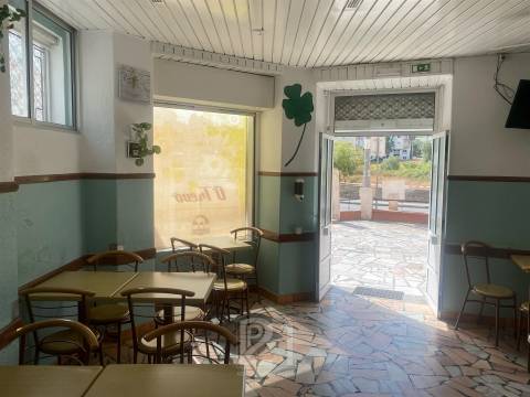 Loja  Trespasse em Queluz e Belas,Sintra