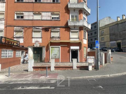 Loja  Trespasse em Queluz e Belas,Sintra