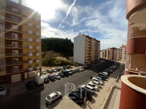 Apartamento T2 Arrendamento em Rio de Mouro,Sintra