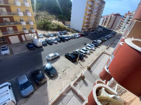 Apartamento T2 Arrendamento em Rio de Mouro,Sintra