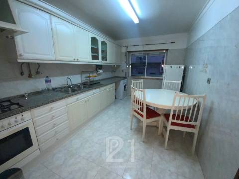 Apartamento T1 Venda em Massamá e Monte Abraão,Sintra