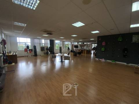 Escritório  Venda em Cacém e São Marcos,Sintra