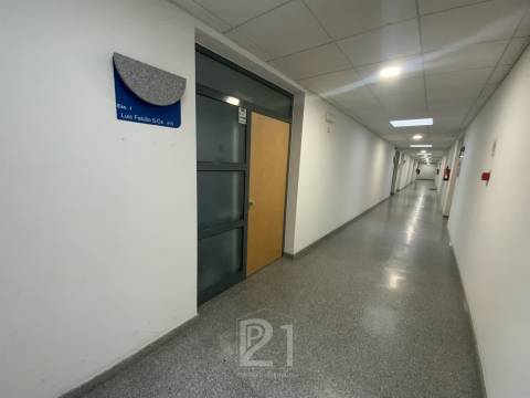 Escritório  Venda em Cacém e São Marcos,Sintra