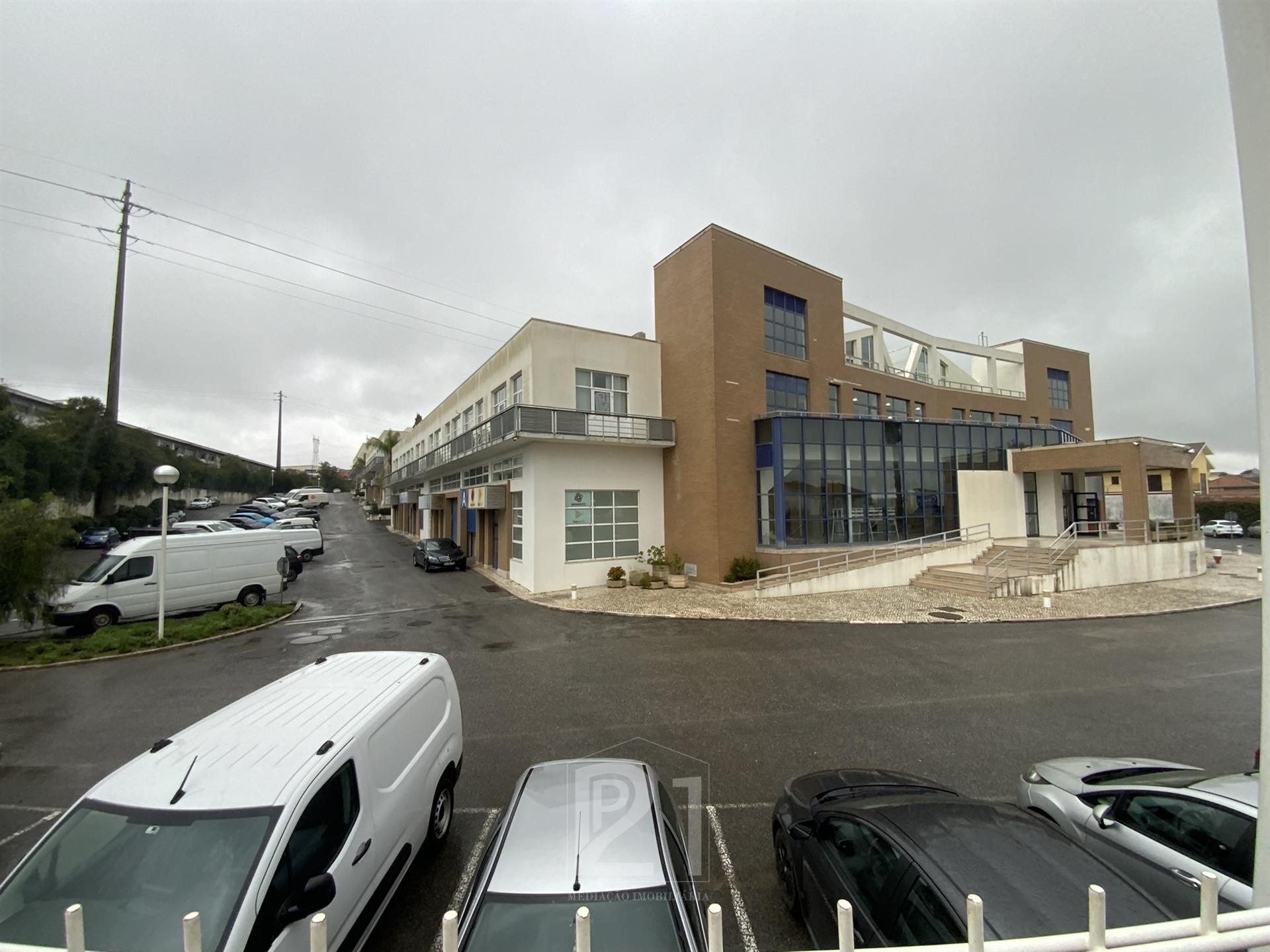 Escritório  Venda em Cacém e São Marcos,Sintra