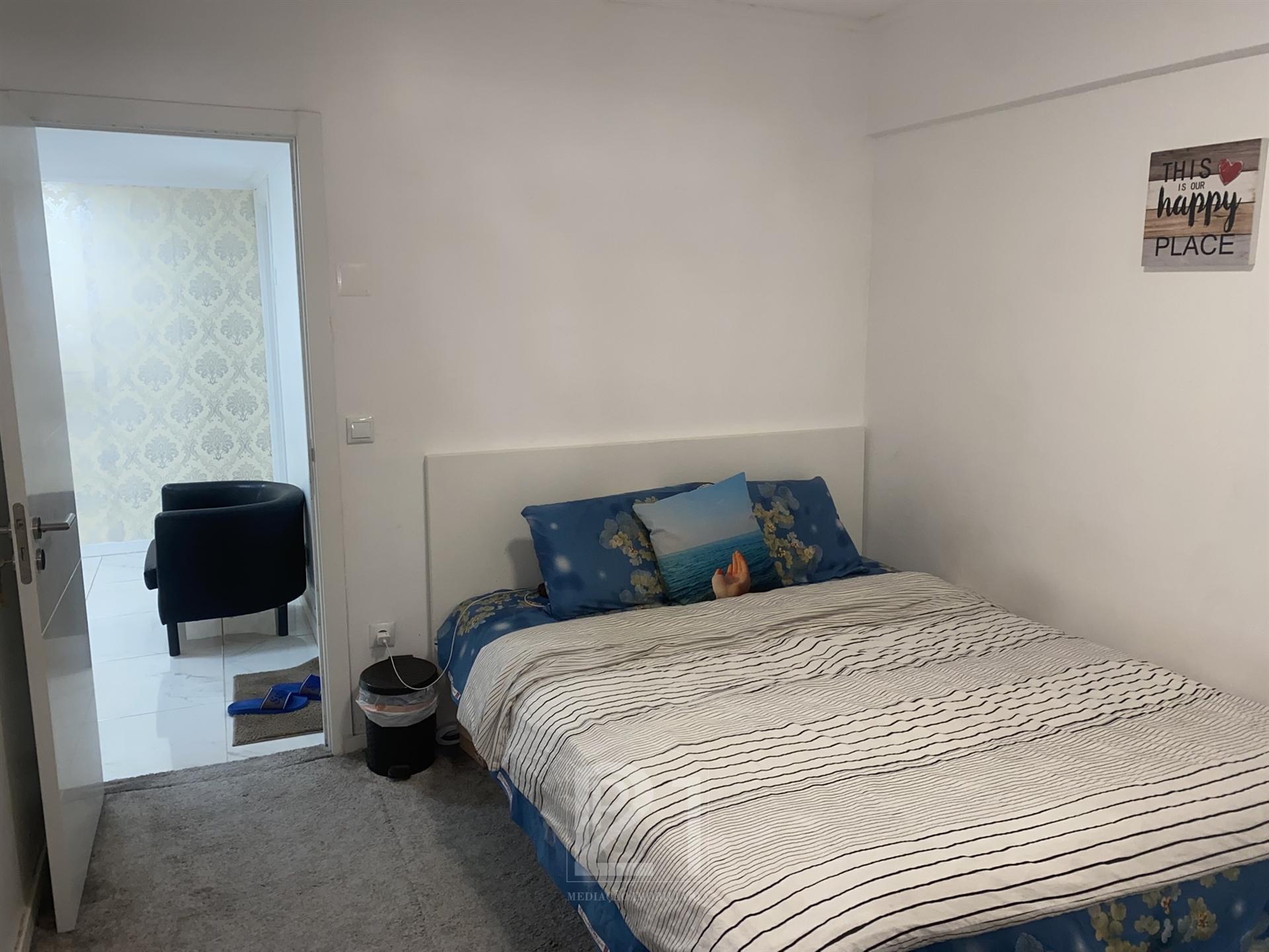 Apartamento T2 Arrendamento em Massamá e Monte Abraão,Sintra