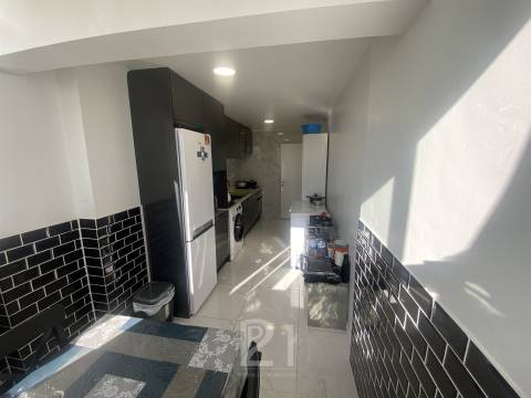 Apartamento T2 Arrendamento em Massamá e Monte Abraão,Sintra