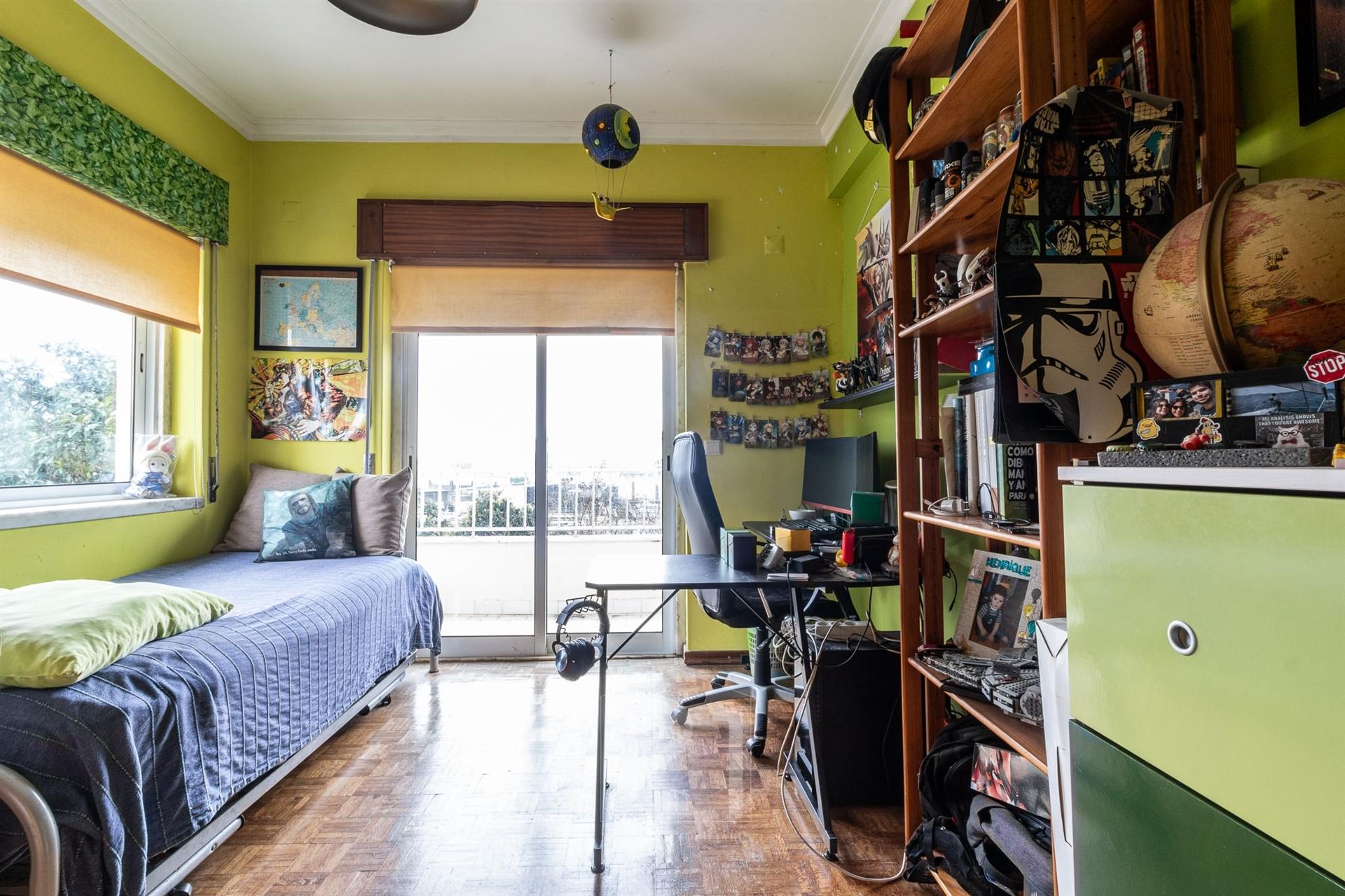 Andar Moradia T5 Venda em Massamá e Monte Abraão,Sintra