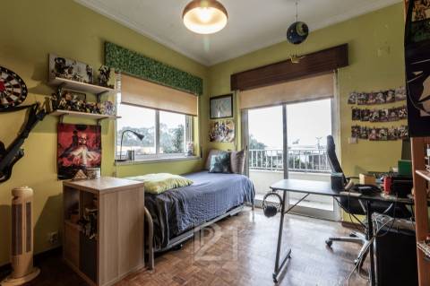 Andar Moradia T5 Venda em Massamá e Monte Abraão,Sintra