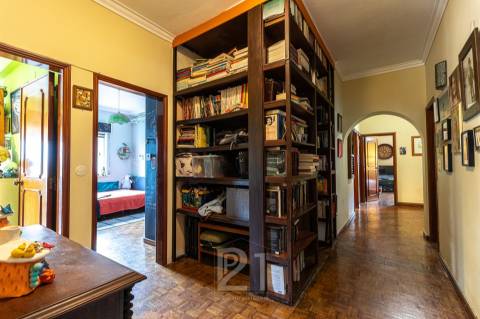 Andar Moradia T5 Venda em Massamá e Monte Abraão,Sintra