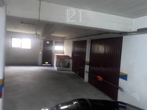 Garagem  Venda em Agualva e Mira-Sintra,Sintra