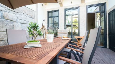 Moradia V4 na Baixa do Porto