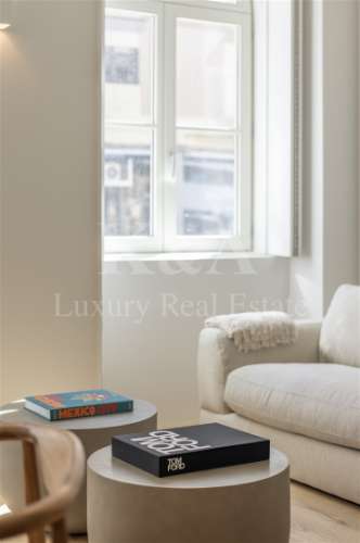 Apartamento  na primeira linha do mar, na Foz, com licença de alojamento local