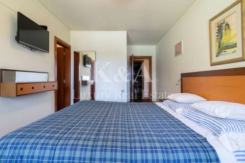 Apartamento T4 com vista mar