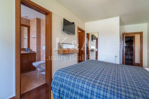 Apartamento T4 com vista mar