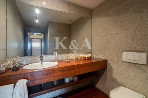 Apartamento T4 com vista mar