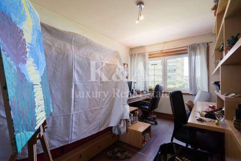 Apartamento T4 com vista mar