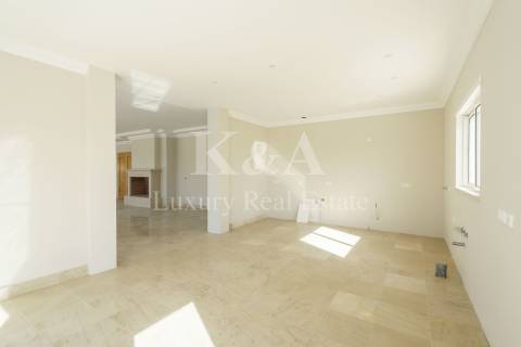 Moradia V5 em condomínio no Triângulo Dourado,  Algarve