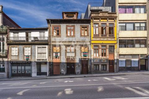 Prédio no centro do Porto