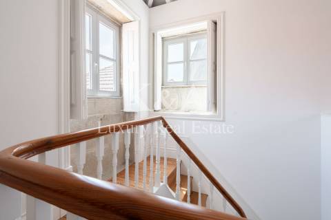 Moradia Centenária na zona histórica da Foz, com vistas rio e mar