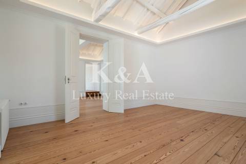 Moradia Centenária na zona histórica da Foz, com vistas rio e mar