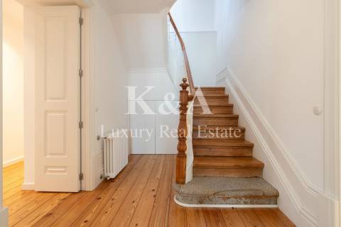 Moradia Centenária na zona histórica da Foz, com vistas rio e mar