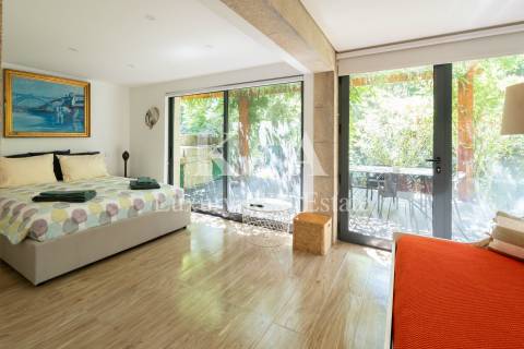 Quinta  com vistas e ancoradouro privado no  Rio Douro.