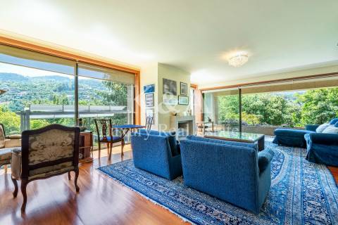 Quinta  com vistas e ancoradouro privado no  Rio Douro.