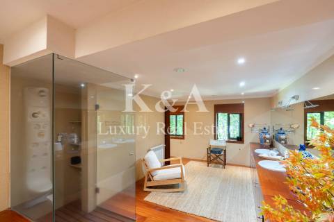 Quinta  com vistas e ancoradouro privado no  Rio Douro.