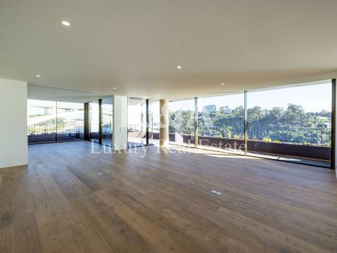 Apartamento com magníficas vistas sobre o Rio Douro
