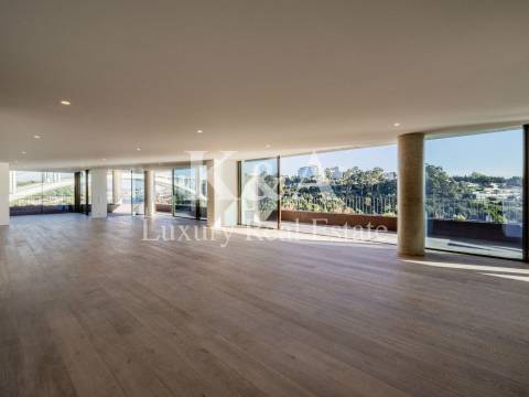 Apartamento com magníficas vistas sobre o Rio Douro