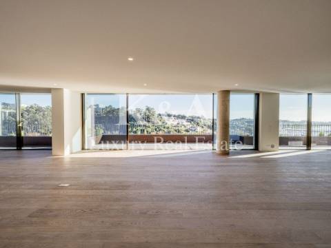 Apartamento com magníficas vistas sobre o Rio Douro
