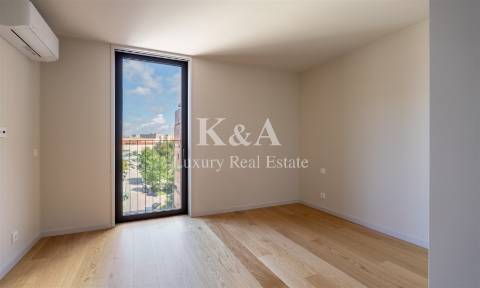 T4 em condomínio fechado.