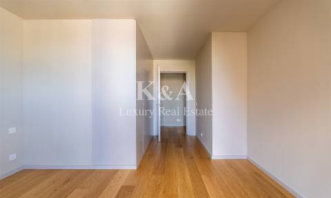 T4 em condomínio fechado.