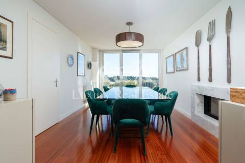 Fantástico apartamento T4+1 em  Matosinhos Sul a 100 metros da praia