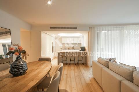 Cobertura T3 com piscina, dois terraços e uma grande varanda, na Baixa do Porto