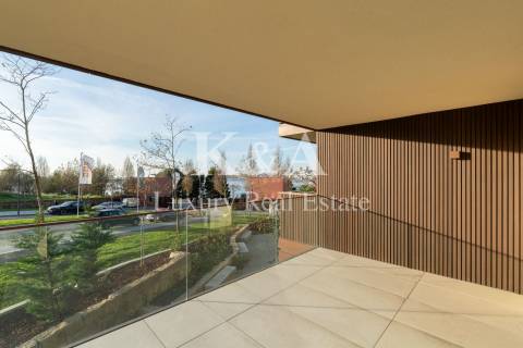 Apartamento T2 com vistas de rio e mar