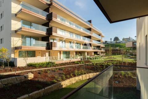 Apartamento T2 com vistas de rio e mar