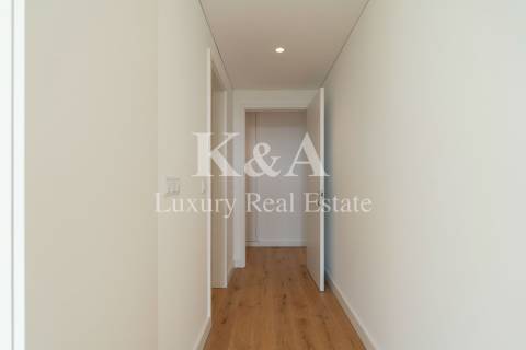 Apartamento T3 com vistas de rio e mar