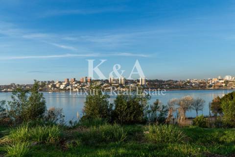 Apartamento T3 com vistas de rio e mar