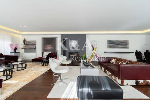 Moradia T5 na Foz Velha.