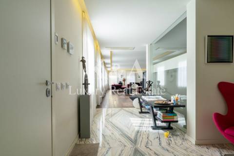 Moradia T5 na Foz Velha.