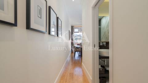 Prédio reabilitado no centro do Porto